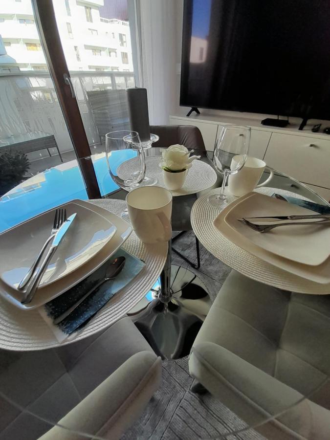 Beige Mood City Apartment Wroclaw Exterior photo
