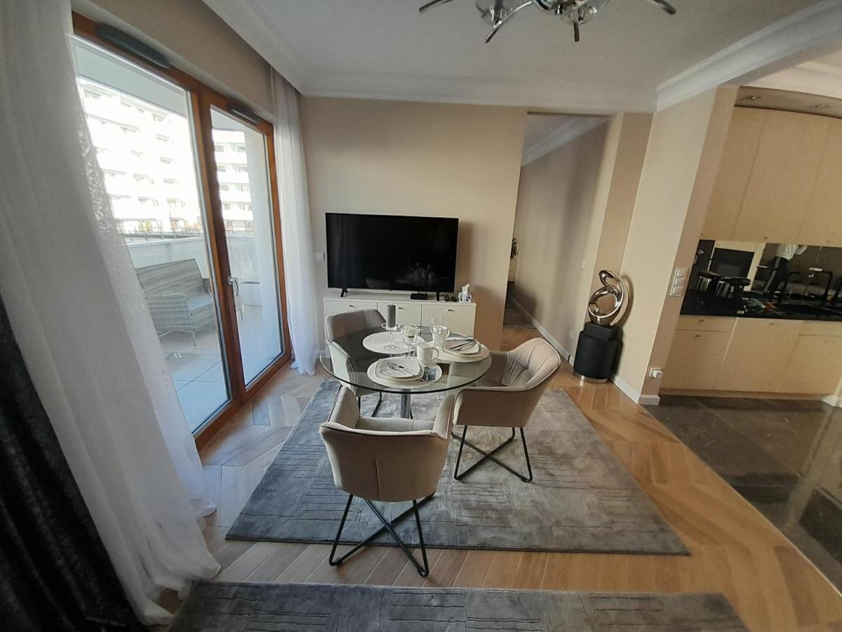 Beige Mood City Apartment Wroclaw Exterior photo