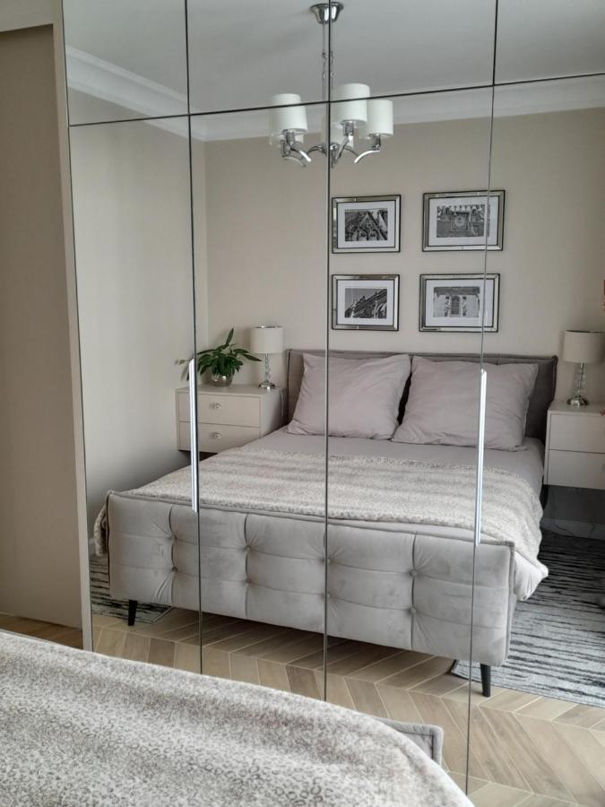 Beige Mood City Apartment Wroclaw Exterior photo